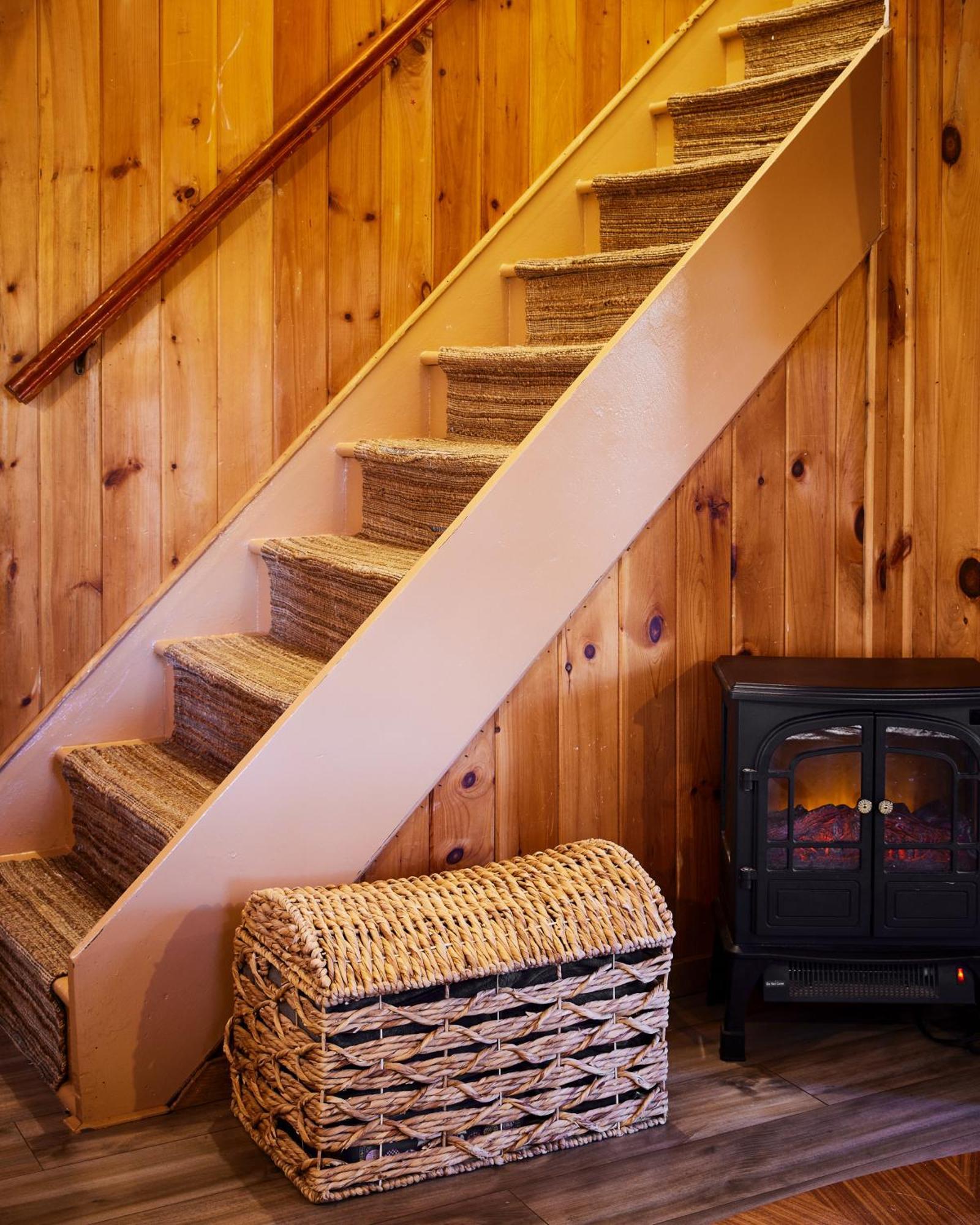 Cozy With Jacuzzi And Fire Pit And Reading Nook! Livingston Manor